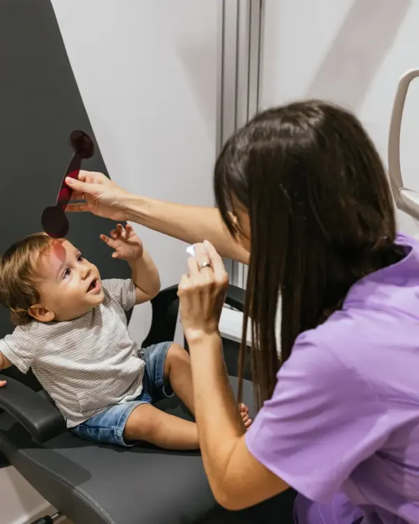 Por Que Seus Pequenos Pacientes Continuam Perdendo a Visão?